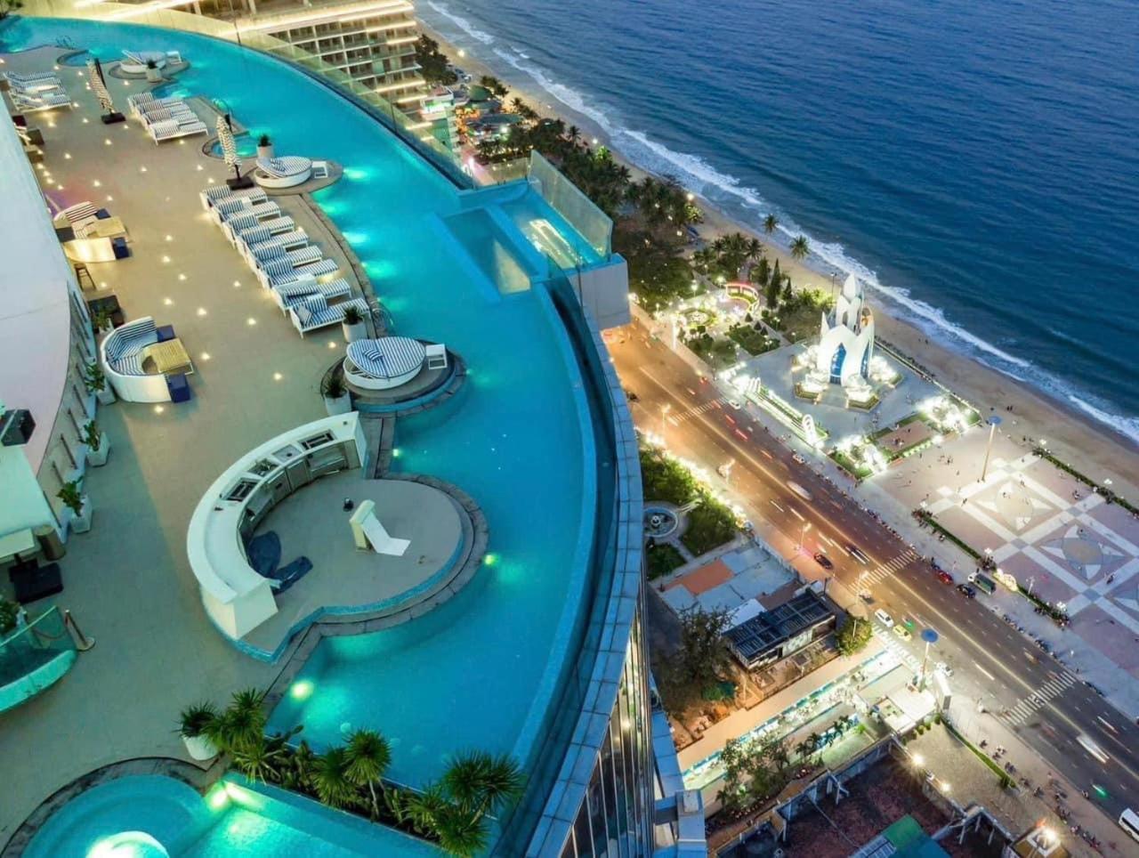 Panorama Oceanfront Suite Nha Trang Buitenkant foto