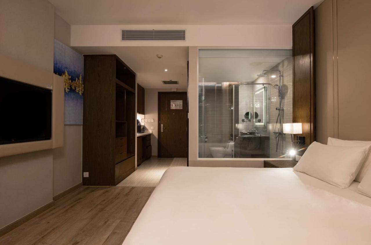Panorama Oceanfront Suite Nha Trang Buitenkant foto