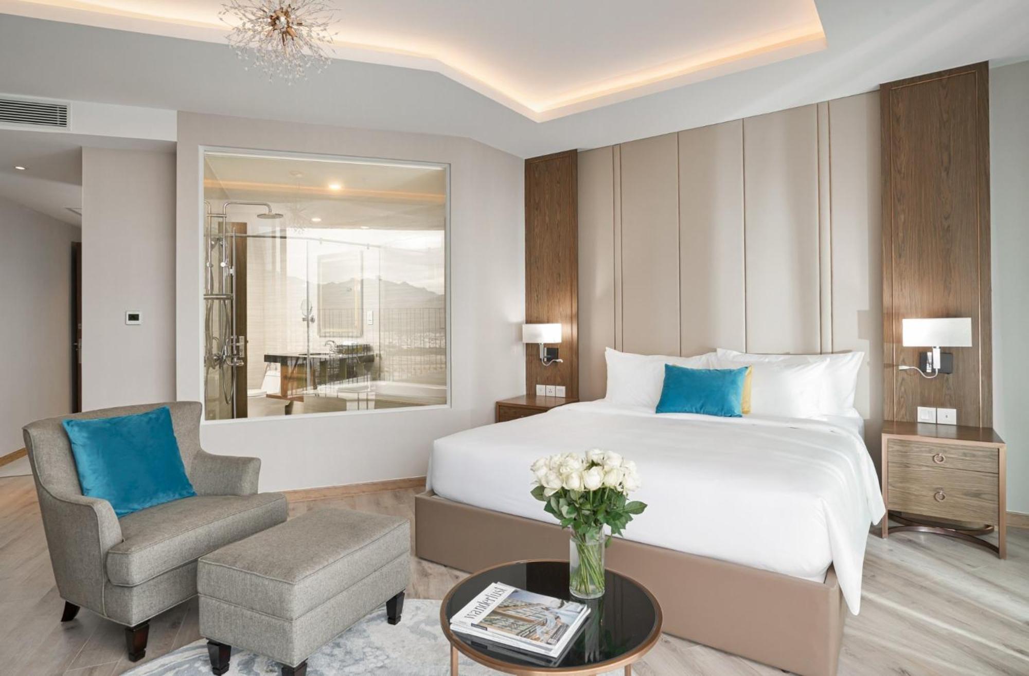 Panorama Oceanfront Suite Nha Trang Buitenkant foto