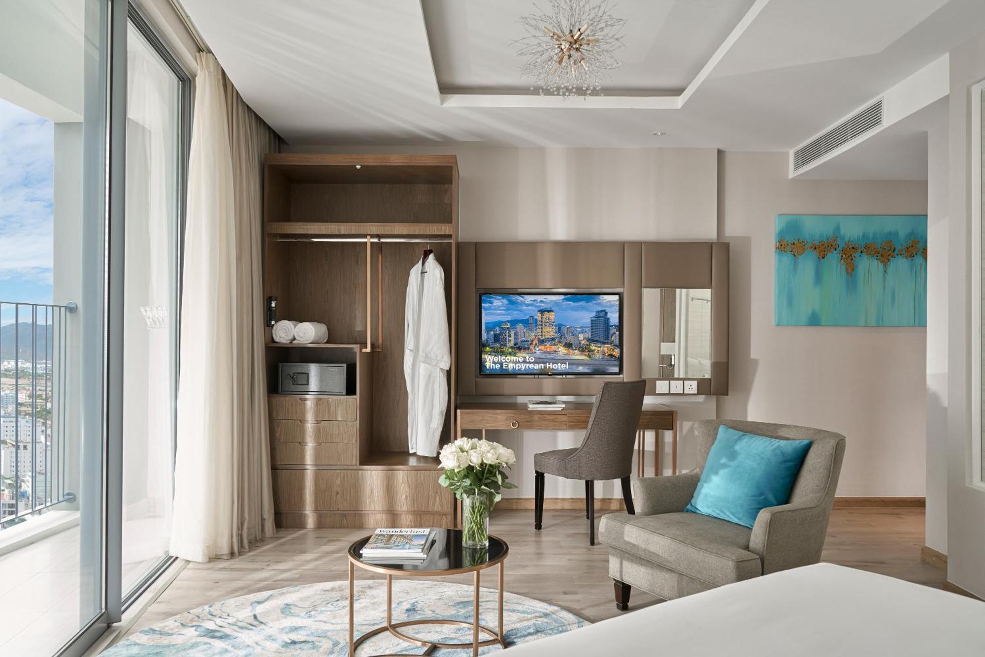 Panorama Oceanfront Suite Nha Trang Buitenkant foto