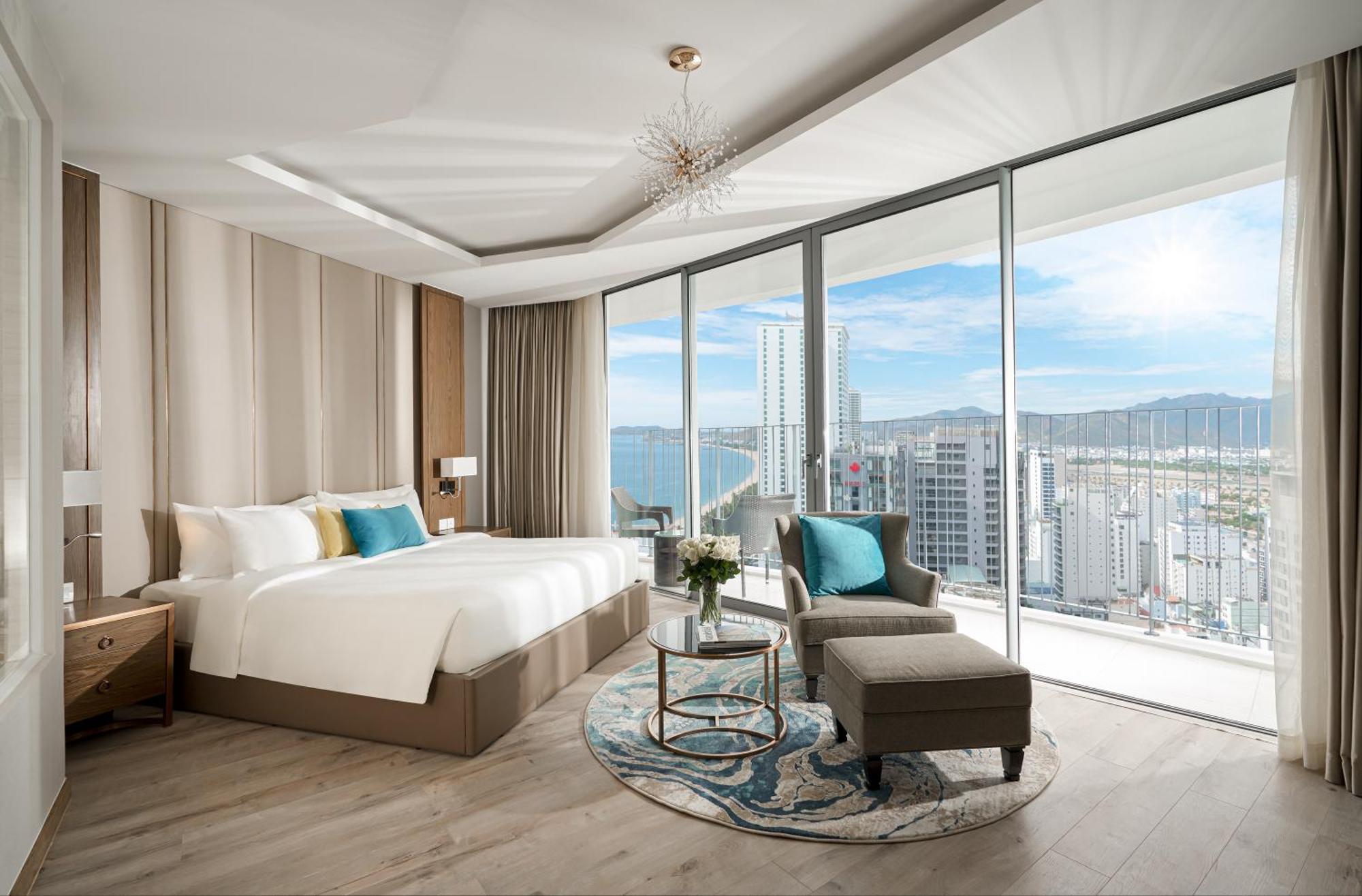 Panorama Oceanfront Suite Nha Trang Buitenkant foto